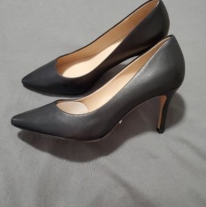 Aldo classic black shoes